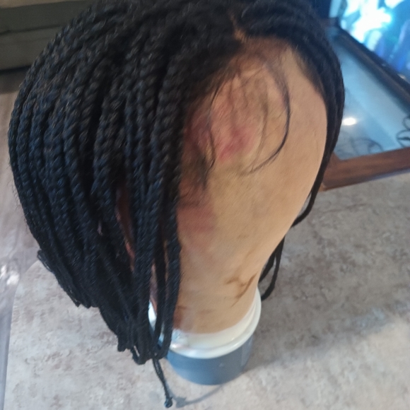 Wig - Picture 4 of 5